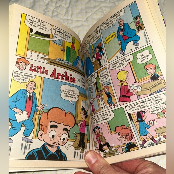 📚BOOK SALE 5 for $20📚 Pals and Gals Double Digest No. 47 March 2000 - Picture 4 of 10